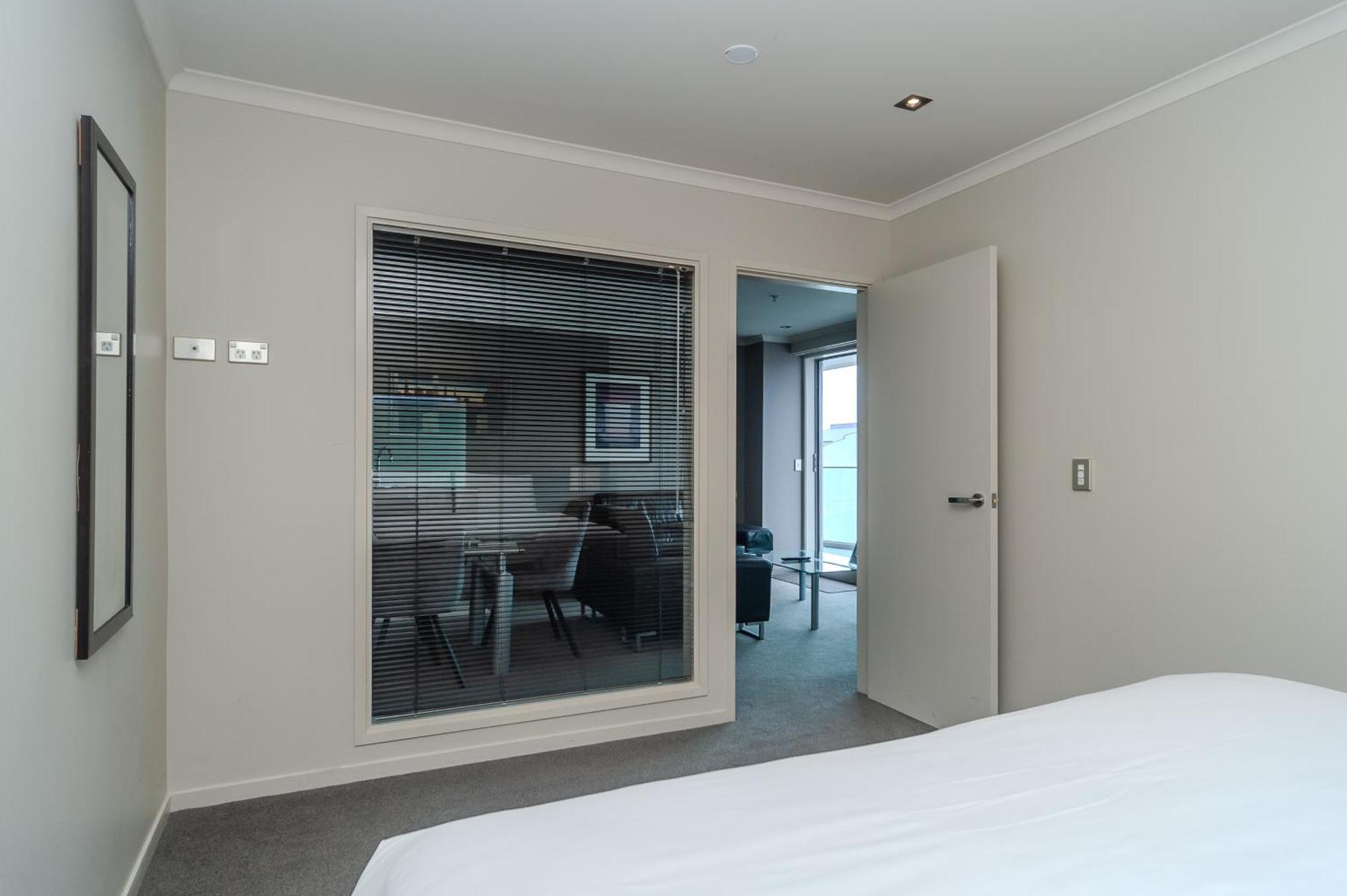 70 Tory Aparthotel Wellington Exterior foto